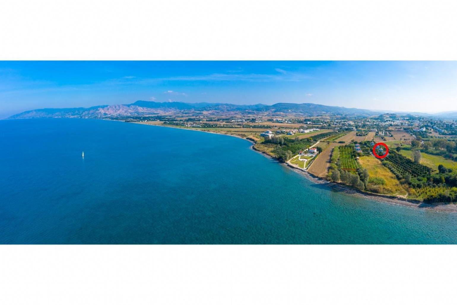 Sun Beach Villa Tria Polis Exterior foto