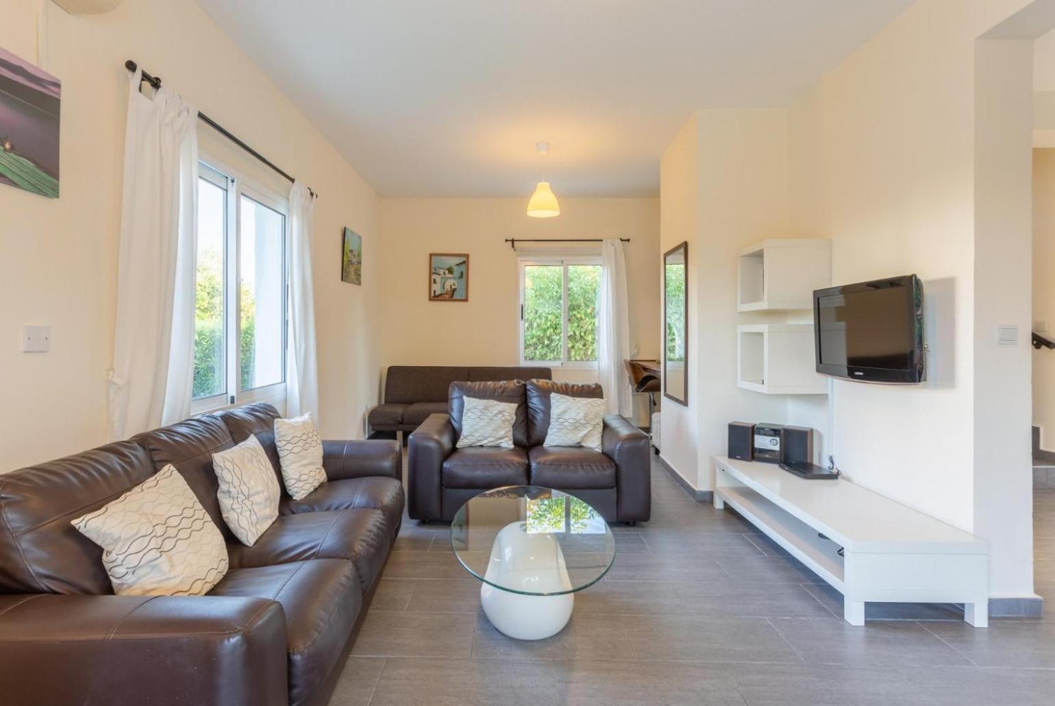 Sun Beach Villa Tria Polis Exterior foto