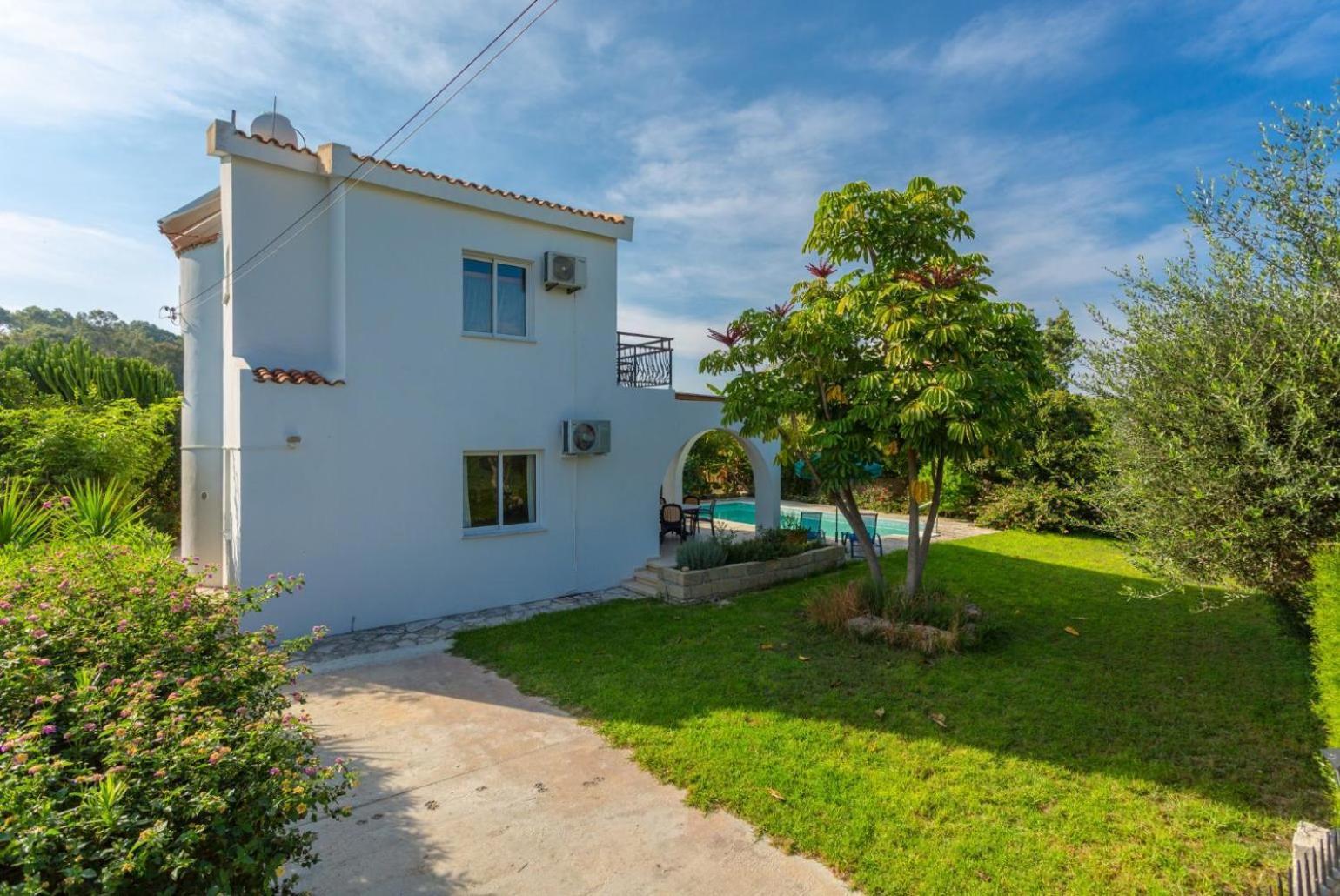 Sun Beach Villa Tria Polis Exterior foto