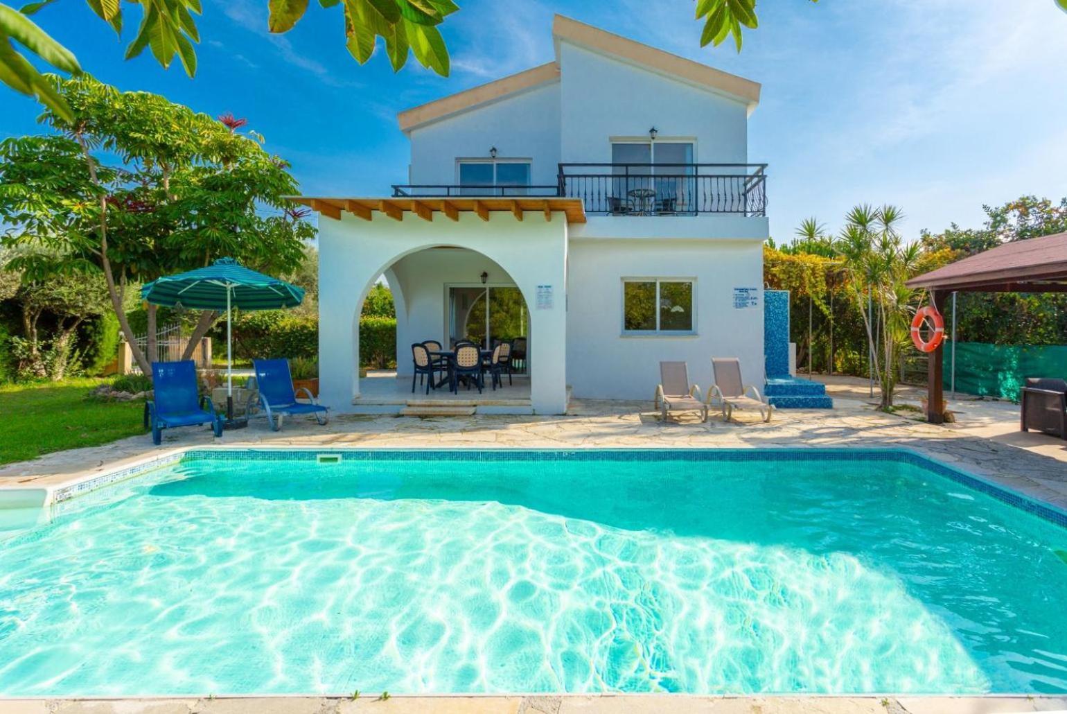 Sun Beach Villa Tria Polis Exterior foto