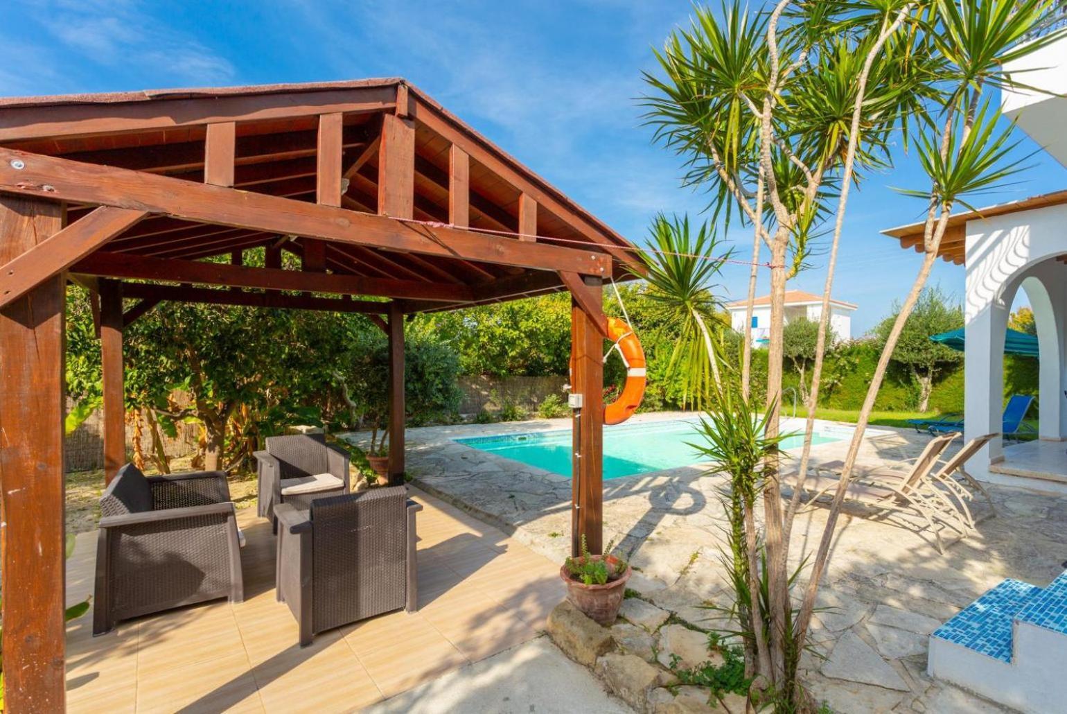Sun Beach Villa Tria Polis Exterior foto